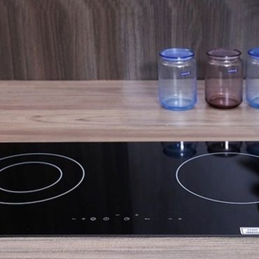 Thay kính bếp từ Malloca
